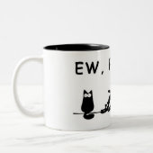 "Ew, People — Funny Cat Mug" Tweekleurige Koffiemok (Links)