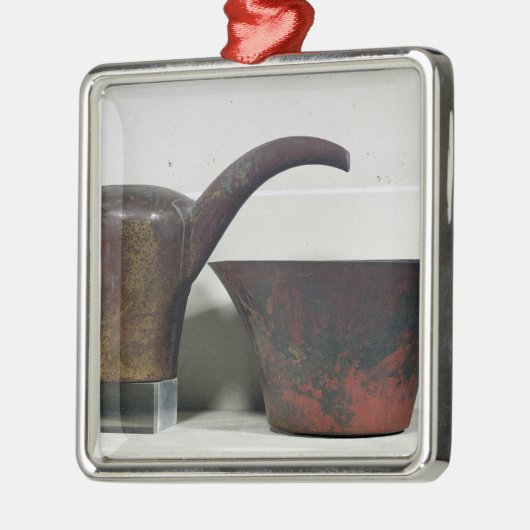 Ewer en bekken (koper) metalen ornament (Links)