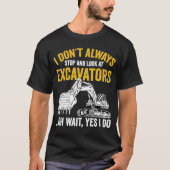 Excavator Vader en Zoon Zware Apparatuur T-shirt (Voorkant)