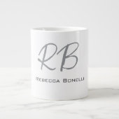 Exclusief unieke witte grijze monogram modern grote koffiekop (Voorkant)