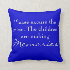 Excuseer de rotzooi alstublieft. herinneringen kus kussen