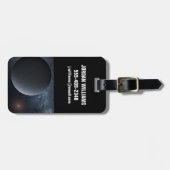 Exoplanet OGLE-2016-BLG-1195lb draait om een klein Bagagelabel (Voorkant horizontaal)