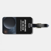 Exoplanet OGLE-2016-BLG-1195lb draait om een klein Bagagelabel (Achterkant horizontaal)