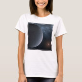 Exoplanet OGLE-2016-BLG-1195lb draait om een klein T-shirt (Voorkant)