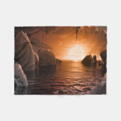 Exoplanet Trappist-1f vanaf zijn ijzige nachtzijde Fleece Deken (Voorkant (Horizontaal))