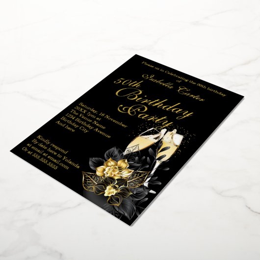 Exotic Black Gold Floral Elegant Birthday Party Folie Uitnodiging (Gedraaid)