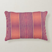 Exotic Faux Snake Leather & Linear Stripe Salmon Accent Kussen (Voorkant)