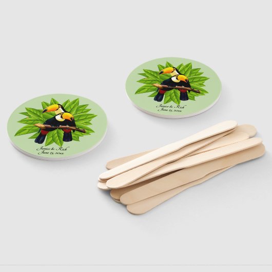 Exotic Toucan Duo Name en Date Green Handwaaier (Niet-gemonteerd)