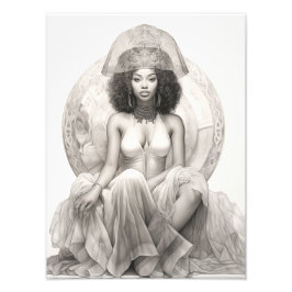 Exotisch Meisje op een Bank Foto Afdruk