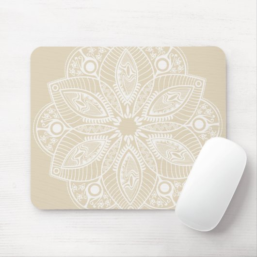 Exotisch wit Mandala op beige achtergrond Muismat (Met muis)
