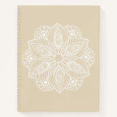 Exotisch wit Mandala op beige achtergrond Notitieboek (Voorkant)
