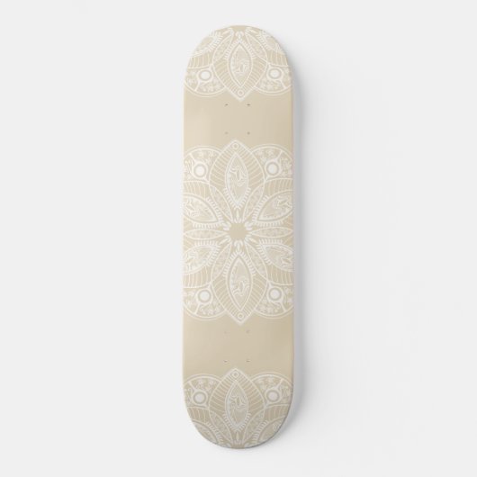 Exotisch wit Mandala op beige achtergrond Persoonlijk Skateboard (Voorkant)