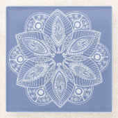 Exotisch wit Mandala op blauwe achtergrond Glazen Onderzetter (Voorkant)