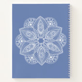 Exotisch wit Mandala op blauwe achtergrond Notitieboek (Achterkant)