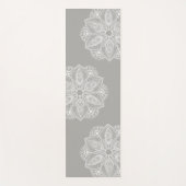 Exotisch wit Mandala op grijze achtergrond Yogamat (Voorkant)