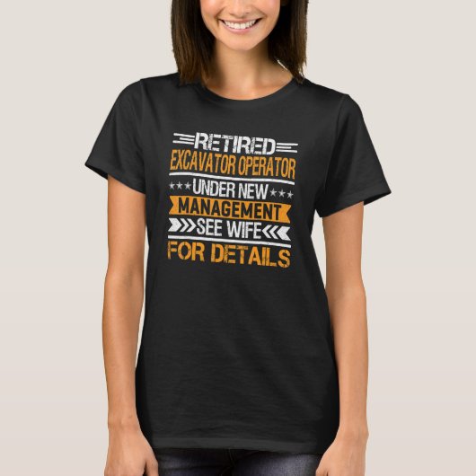 Exploitant van in ruste graafmachines onder nieuw t-shirt (Voorkant)