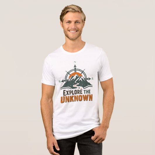 Explore the Unknown – Adventure Compass Mountain Tri-Blend Shirt (Voorkant volledig)