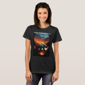 Explore The World Around You bear hiking camping T-shirt (Voorkant volledig)