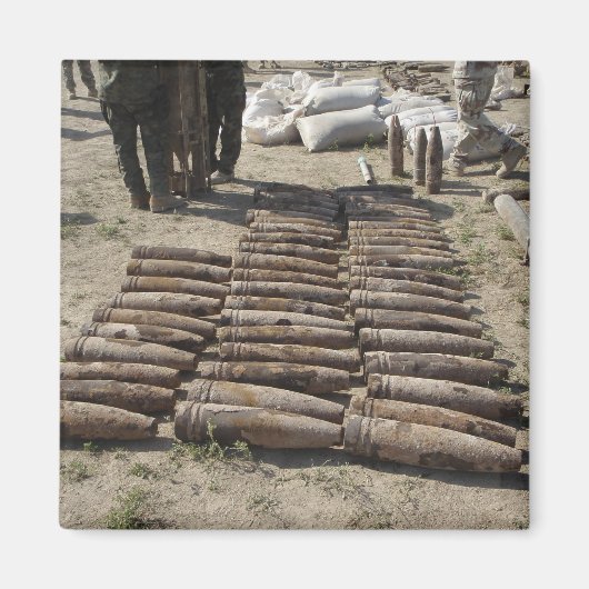 Explosieve apparaten worden geïdentificeerd en geï magneet (Voorkant)