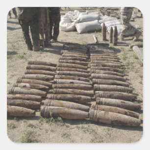 Explosieve apparaten worden geïdentificeerd en geï vierkante sticker