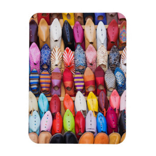 Expositie schoenen in een winkel in de souks magneet