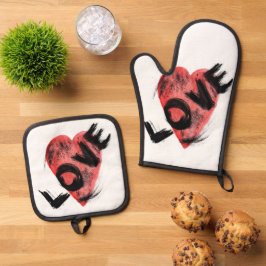 Expressieve penseelstreek rode hart LOVE pannenlap Ovenwant & Pannenlap Set