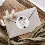 Exquise Herfst Floral Love is Sweet Wedding Ronde Sticker<br><div class="desc">Deze voortreffelijke herfst florale liefde is een mooie bruiloft klassieke ronde sticker.. is perfect voor een tropische bruiloft. Het ontwerp toont handgetekende roze blozen,  donkerblauw en marineuze witte bloemen,  inspirerende elegantie,  klasse en natuurlijke schoonheid.</div>