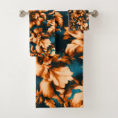Exquise Luxe Gouden Bloemen, Bladeren op Blauw Bad Handdoek (Insitu)
