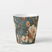  Exquise witte en weelderige koraalrode bloemen Latte Mok (Voorkant)