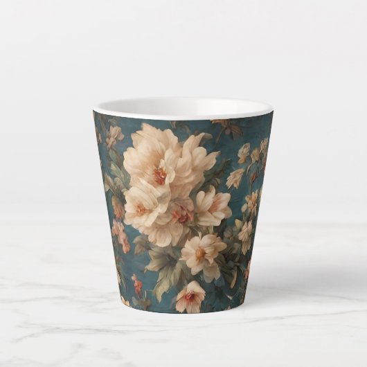  Exquise witte en weelderige koraalrode bloemen Latte Mok (Voorkant)