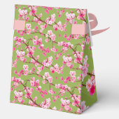 Exquisite Cherry Blossom Florals op Chartreuse Bedankdoosjes (Achterkant)