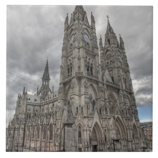 Exterieur van de Basiliek in Quito, Ecuador Tegeltje (Voorkant)