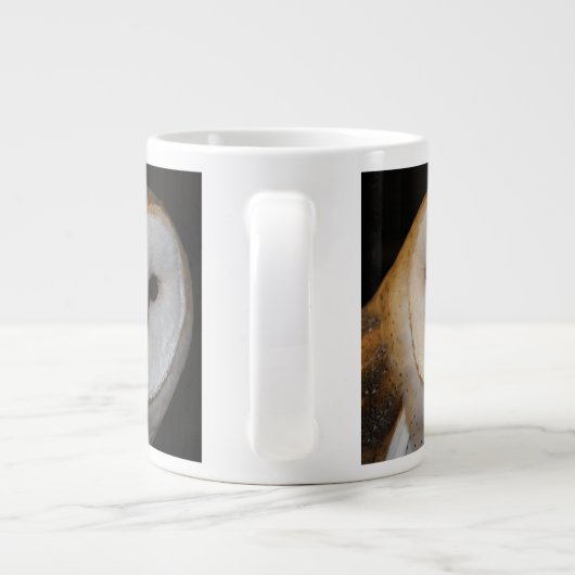 Extra groot, 20 oz. Witte Barn Owl Mok (Achterkant)