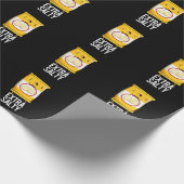 Extra Salty Funny Salty Snack Pun Dark BG Cadeaupapier (Hoek)