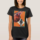 extraterrestrial  astronaut in space science ficti t-shirt (Voorkant)