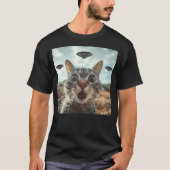 Extraterrestrial Encounter Cat Selfie with Alien U T-shirt (Voorkant)