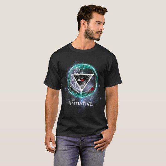 Eye of Initiative Spark Mannen basic T-shirt (Voorkant volledig)