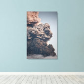 Eyjafjalljokull Volcanic Eruption Canvas Afdruk (Insitu (Houten vloer))