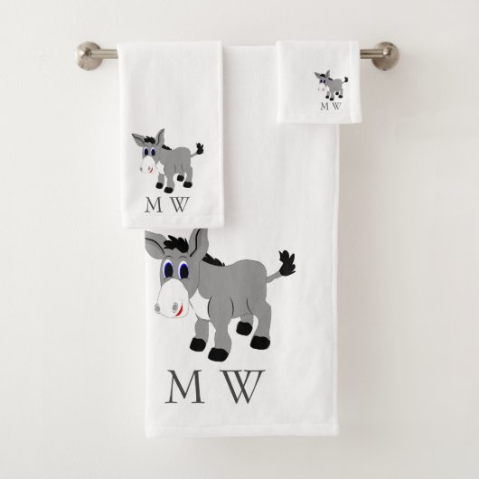 Ezel ontwerp met monogram bad handdoek (Insitu)