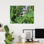 F2 Bij op paarse wilde bloemen Poster (Thuiskantoor)