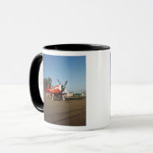 F2G-1D Supercorsair-vliegtuig aan de show in de lu Mok (Voorkant links)