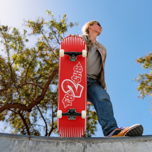 F8 2 SK8 Rood wit Persoonlijk Skateboard (Buiten 1)