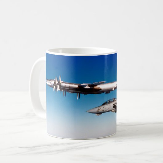 F-14 TOMCAT "BEER INTERCEPT" KOFFIEMOK (Voorkant links)