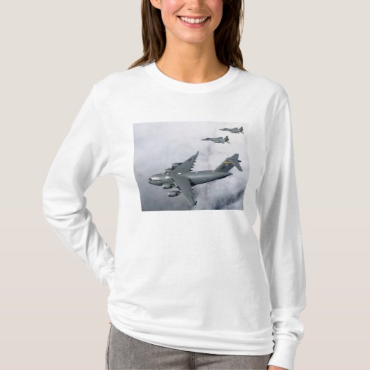 F-15B Eagles begeleiden het eerste op Hawaï gebase T-shirt (Voorkant)