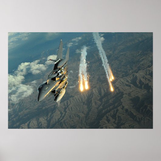 F-15E Vliegtuig met breukrijst Poster (Voorkant)