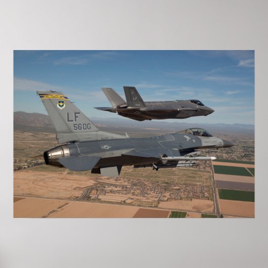 F-16 Fighting Falcon & F-35 Lightning II Poster (Voorkant)