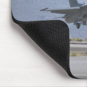 F-16 landing op Luke Air Force Base Muismat (Hoek)