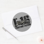 F-16 Strijd tegen valk Ronde Sticker (Envelop)
