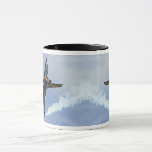 F-16 Tijgerdraaisel en -brandwonden Mok (Midden)