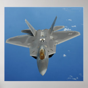 F-22 Raptor over Stille Oceaan Poster